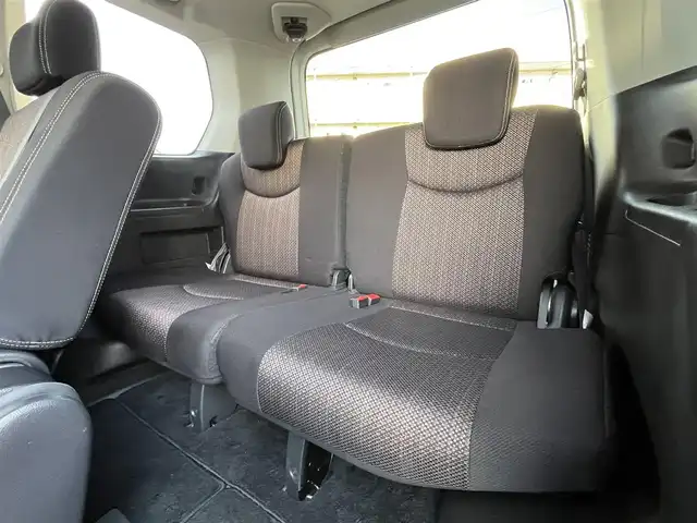 日産 セレナ ハイウェイS S HV Aセーフ 滋賀県 2015(平27)年 8.3万km ブリリアントホワイトパール アドバンスドセーフティーパッケージ/・衝突被害軽減ブレーキ/・踏み間違い衝突防止アシスト/・アラウンドビューモニター/・クリアランスソナー /純正ナビ/(Bluetooth/CD/USB/AUX/iPod/フルセグ)/LKA/ESC/後席モニター/ウォークスルー/両側パワースライドドア/LEDライト/オートライト/後席ロールサンシェード/純正フロアマット/ETC/取扱説明書