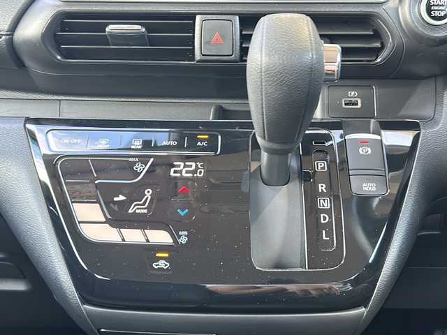 日産 デイズ HWS X アーバンクロム プロパイロットED 静岡県 2023(令5)年 0.5万km オーシャンブルーP 純正ナビ/・FM/・AM/・Bluetooth/・HDMI/・フルセグTV/主要装備/・プロパイロット/・レーダークルコン/・アラウンドビューモニター/・ＬＥＤヘッドライト/・コーナーセンサー/・ＥＴＣ/・ハーフレザーシート/・アイドリングストップ/・ドライブレコーダー/・エマージェンシーブレーキ/・車線逸脱警報/・クロストラフィックアラート