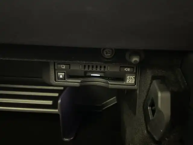 レクサス ＲＣ 300h Fスポーツ 鹿児島県 2024(令6)年 0.1万km グラファイトブラックガラスフレーク メーカー10.3インチSDナビ/（フルセグTV/Bluetooth/AUX・USB/FM/AM)/バックカメラ/オレンジキャリパー/ビルトインETC2.0/前後ドライブレコーダー/（TZ-DR210）/レクサスセーフティシステムプラス/プリクラッシュセーフティ/レーントレーシングアシスト/ブラインドスポットモニター/クリアランスソナー/レーダークルーズコントロール/パドルシフト/黒レザーシート/D/N席パワーシート（D席メモリ付き）/前席シートヒーター/前席シートベンチレーション/3眼LEDオートライト/オートマチックハイビーム/電動パーキング/オートブレーキホールド/純正フロアマット