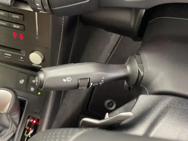 レクサス ＲＣ 300h Fスポーツ 鹿児島県 2024(令6)年 0.1万km グラファイトブラックガラスフレーク メーカー10.3インチSDナビ/（フルセグTV/Bluetooth/AUX・USB/FM/AM)/バックカメラ/オレンジキャリパー/ビルトインETC2.0/前後ドライブレコーダー/（TZ-DR210）/レクサスセーフティシステムプラス/プリクラッシュセーフティ/レーントレーシングアシスト/ブラインドスポットモニター/クリアランスソナー/レーダークルーズコントロール/パドルシフト/黒レザーシート/D/N席パワーシート（D席メモリ付き）/前席シートヒーター/前席シートベンチレーション/3眼LEDオートライト/オートマチックハイビーム/電動パーキング/オートブレーキホールド/純正フロアマット