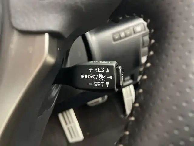 レクサス ＲＣ 300h Fスポーツ 鹿児島県 2024(令6)年 0.1万km グラファイトブラックガラスフレーク メーカー10.3インチSDナビ/（フルセグTV/Bluetooth/AUX・USB/FM/AM)/バックカメラ/オレンジキャリパー/ビルトインETC2.0/前後ドライブレコーダー/（TZ-DR210）/レクサスセーフティシステムプラス/プリクラッシュセーフティ/レーントレーシングアシスト/ブラインドスポットモニター/クリアランスソナー/レーダークルーズコントロール/パドルシフト/黒レザーシート/D/N席パワーシート（D席メモリ付き）/前席シートヒーター/前席シートベンチレーション/3眼LEDオートライト/オートマチックハイビーム/電動パーキング/オートブレーキホールド/純正フロアマット