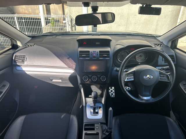 スバル インプレッサ スポーツ 2．0i－S 愛知県 2012(平24)年 4.7万km オブシディアンブラックパール ワンオーナー/合皮ハーフレザーシート/社外ナビ/フルセグTV・Bluetooth・DVD・CD・SD・FM・AM/バックカメラ/クルーズコントロール/パドルシフト/運転席パワーシート/オートライト/HIDヘッドライト/フォグランプ/スマートキー/プッシュスタート/ETC/純正フロアマット/純正ドアバイザー/社外アルミホイール付き冬タイヤ有195/65R15/取扱説明書/保証書/スペアスマートキー