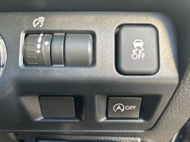 スバル インプレッサ スポーツ 2．0i－S 愛知県 2012(平24)年 4.7万km オブシディアンブラックパール ワンオーナー/合皮ハーフレザーシート/社外ナビ/フルセグTV・Bluetooth・DVD・CD・SD・FM・AM/バックカメラ/クルーズコントロール/パドルシフト/運転席パワーシート/オートライト/HIDヘッドライト/フォグランプ/スマートキー/プッシュスタート/ETC/純正フロアマット/純正ドアバイザー/社外アルミホイール付き冬タイヤ有195/65R15/取扱説明書/保証書/スペアスマートキー