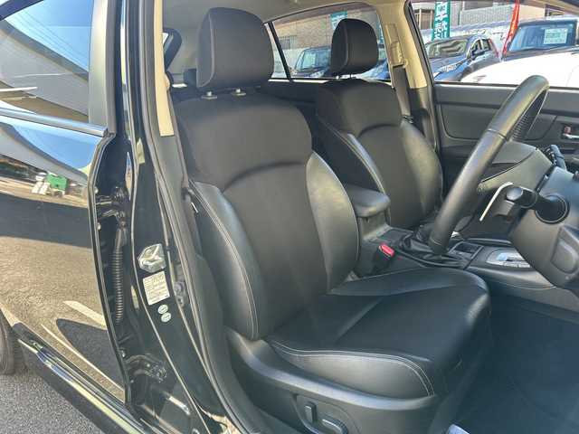 スバル インプレッサ スポーツ 2．0i－S 愛知県 2012(平24)年 4.7万km オブシディアンブラックパール ワンオーナー/合皮ハーフレザーシート/社外ナビ/フルセグTV・Bluetooth・DVD・CD・SD・FM・AM/バックカメラ/クルーズコントロール/パドルシフト/運転席パワーシート/オートライト/HIDヘッドライト/フォグランプ/スマートキー/プッシュスタート/ETC/純正フロアマット/純正ドアバイザー/社外アルミホイール付き冬タイヤ有195/65R15/取扱説明書/保証書/スペアスマートキー