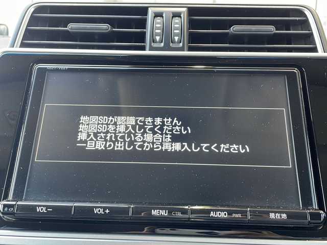 トヨタ ランドクルーザー プラド TX 静岡県 2018(平30)年 4.1万km アティチュードブラックマイカ 【安全装備】/トヨタセーフティセンス/レーダークルーズコントロール/プリクラッシュセーフティ/（ミリ波レーダー・単眼カメラ・昼歩行者検知機能付）/（対車両：自車車速域約10km/hから最高速度：最大約40km/h減速可）/（対歩行者：自車車速域約10km/hから80km/h間：最大約30km/h減速可）/オートマチックハイビーム /（作動車速：30km/以上時）/レーンディパーチャーアラート（LDA）/（作動車速：50km/h以上時）/【主要装備】/純正ナビ　/ステアリングスイッチ　/ヘッドライトウォッシャー　/バックカメラ　/ＬＥＤヘッドライト　/プッシュスタート　/スマートキー　/純正１７インチアルミ/フルセグテレビ/ETC
