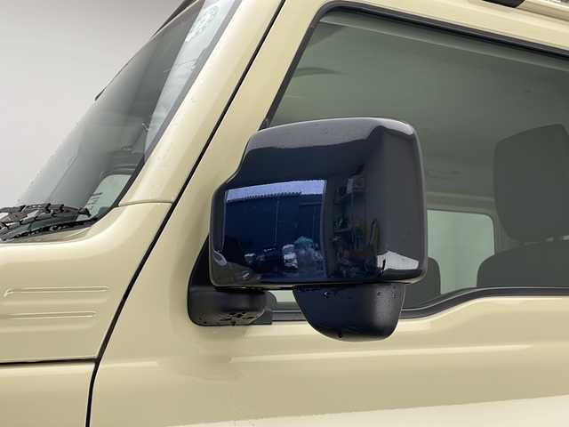 スズキ ジムニー XL 長野県 2020(令2)年 2.1万km シフォンアイボリーM 4WD/社外SDナビ/Bluetooth/CD/DVD/フルセグTV/ETC/バック・フロントカメラ/前方カメラモニター/シートヒーター/横滑り防止装置/衝突被害軽減システム/盗難防止装置/ドアミラーヒーター/ライトデベライザー/ルーフラック/純正16インチAW装着/純正フロアマット/スペアタイヤ/スペアタイヤカバー/背面タイヤ/オートライト/オートマチックハイビーム/LEDヘッドライト/スマートキー/スペアキー1本