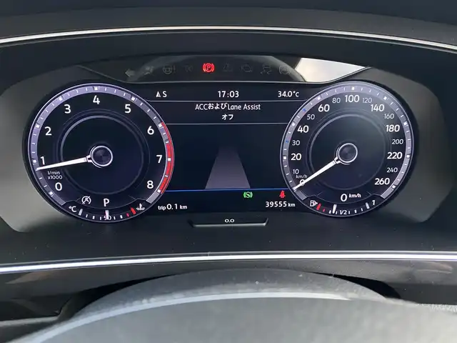 フォルクスワーゲン ティグアン TSI ハイライン 福岡県 2017(平29)年 4万km シルバー 純正ナビ　（AppleCarplay/フルセグTV/DVD)/衝突軽減ブレーキ/オートクルーズコントロール/レーンアシスト/リヤトラフィックアラート/前後コーナーセンサー/オートブレーキホールド/パーキングアシスト/アラウンドビューカメラ/全席シートヒーター