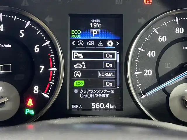 トヨタ ヴェルファイア X 佐賀県 2016(平28)年 14.2万km ブラック 純正ＳＤナビ　/フリップダウンモニター　/４ＷＤ　/横滑り防止　/先行車発進告知機能　/前後コーナーセンサー　/アイドリングストップ　/電動パーキングブレーキ　/ブレーキホールド　/片側パワスラ　/バックカメラ/社外18インチアルミ/純正フロアマット/オートライト/電格ミラー