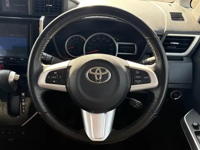 トヨタ タンク カスタムG－T 京都府 2019(平31)年 7.7万km ブラックマイカメタリック ・SDナビ(NSZT-Y68T)/　バックカメラ/　サイドカメラ/　マルチアラウンドビューモニター/　CD/DVD再生/　SD再録/　Bluetooth/・シートヒーター(D/N席)/・パーキングセンサー/・衝突軽減システム/・横滑り防止/・クルーズコントロール/・ステアリングリモコン/・ETC/・純正マット/・純正バイザー/・取説