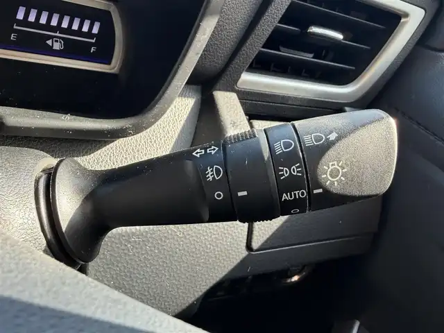 トヨタ タンク カスタムG－T 京都府 2019(平31)年 7.7万km ブラックマイカメタリック ・SDナビ(NSZT-Y68T)/　バックカメラ/　サイドカメラ/　マルチアラウンドビューモニター/　CD/DVD再生/　SD再録/　Bluetooth/・シートヒーター(D/N席)/・パーキングセンサー/・衝突軽減システム/・横滑り防止/・クルーズコントロール/・ステアリングリモコン/・ETC/・純正マット/・純正バイザー/・取説