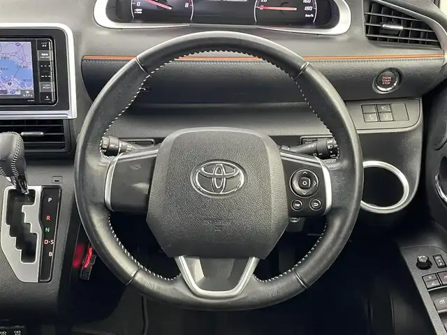 トヨタ シエンタ G クエロ 埼玉県 2019(令1)年 3.4万km ホワイトパールクリスタルシャイン 社外ナビ （ワンセグTV/DVD/CD/SD/チューナー）/オートエアコン　/両側パワースライドドア /バックカメラ　/ドラレコ　/ETC /アイドリングストップ　/スマートキー/プッシュスタート　/フロアマット　/社外15インチアルミホイール　/LEDヘッドライト/オートハイビーム/衝突軽減ブレーキ