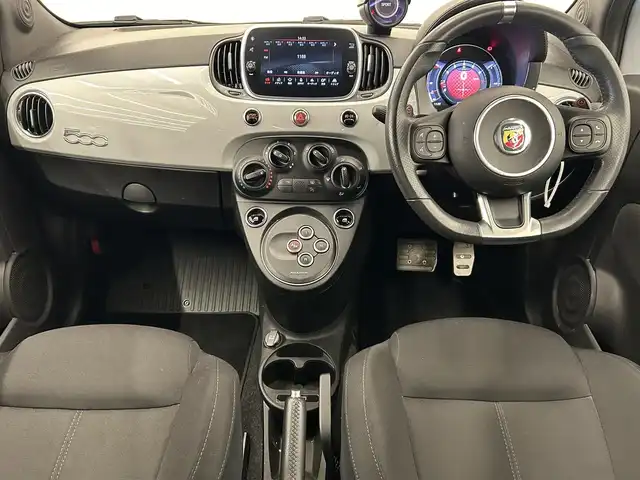 アバルト ５９５ 岡山県 2019(平31)年 1.8万km Gligio Campovolo アバルト純正ディスプレイオーディオ/USB　Bluetooth/マニュアルエアコン　/ステリングS/W/ブーストメーター/スポーツモード/純正アルミ/純正フロアマット/TTC/バイキセノン/アップルカープレイ/フォグライト/コーナーセンサー