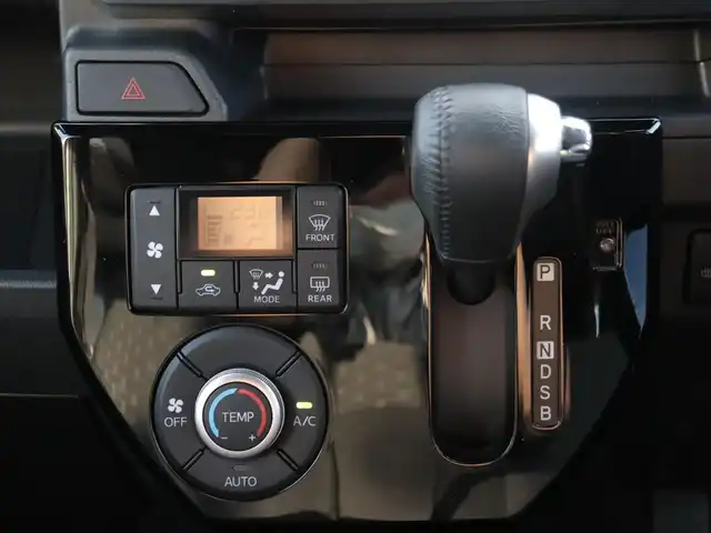 トヨタ ピクシスメガ Gターボ SAⅢ 福島県 2020(令2)年 5.3万km パールホワイトⅢ  ワンオーナー/ 4WD/ 純正ナビ・フルセグTV/ 純正バックカメラ/ 両側パワースライドドア/ スマートキー/ スマートアシスト/ アイドリングストップ/ 純正LEDヘッドライト/ 純正フォグランプ/ 社外１４インチアルミホイル/ 新車保証書/ 取扱説明書