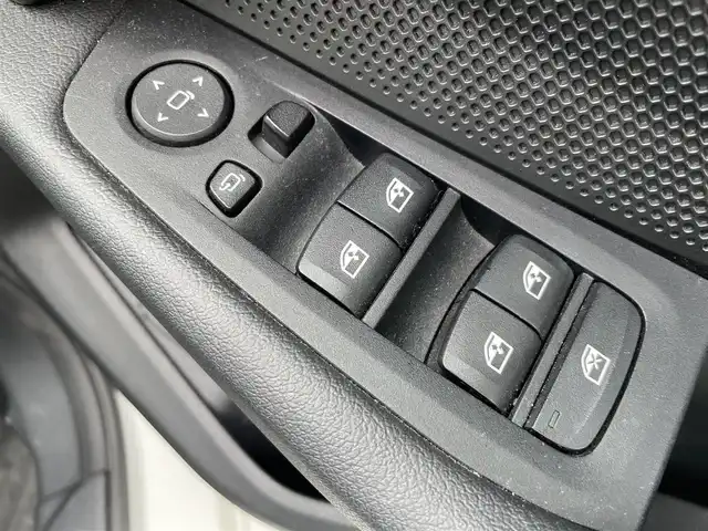 ＢＭＷ １１８ｄ プレイ エディションジョイ+ 石川県 2020(令2)年 8.2万km アルピンホワイトⅢ ワンオーナー/ディーゼルターボ/純正ナビ/フルセグTV/バックカメラ/パワーバックドア/LEDヘッドライト/純正アルミホイール/インテリジェントセーフティ/スマートキー/プッシュスタート/クルーズコントロール/ドライブレコーダー/保証書