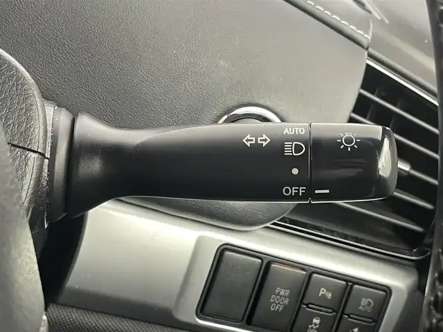 トヨタ エスティマ アエラス プレミアム 埼玉県 2017(平29)年 9.1万km ホワイトパールクリスタルシャイン 純正１０インチナビ　/ CD DVD フルセグTV Bluetooth/フリップダウンモニター　/バックカメラ　/クルーズコントロール　/両側パワースライドドア/ハーフレザー　/純正アルミホイール　/オートライト　/スマートキー　/LEDヘッドライト　/ビルトインETC2.0