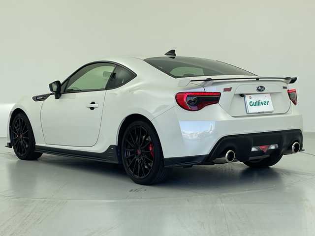 スバル ＢＲＺ STIスポーツ 愛知県 2018(平30)年 5万km クリスタルホワイトP STIエアロ/STIリップスポイラー/ブレンボ製17インチディスクキャリパー/７インチメモリーナビ/・フルセグＴＶ/・Bluetooh/バックカメラ/ハーフレザーシート/前席シートヒーター/純正フロアマット/クルーズコントロール/ＬＥＤヘッドライト/前方ドライブレコーダー/LEDヘッドライト/brembo製17インチディスクキャリパー/スマートキー/スペアキー/プッシュスタート