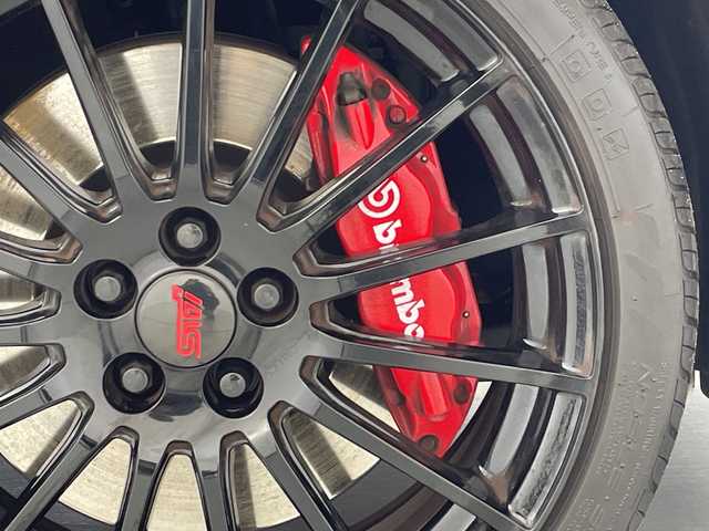 スバル ＢＲＺ STIスポーツ 愛知県 2018(平30)年 5万km クリスタルホワイトP STIエアロ/STIリップスポイラー/ブレンボ製17インチディスクキャリパー/７インチメモリーナビ/・フルセグＴＶ/・Bluetooh/バックカメラ/ハーフレザーシート/前席シートヒーター/純正フロアマット/クルーズコントロール/ＬＥＤヘッドライト/前方ドライブレコーダー/LEDヘッドライト/brembo製17インチディスクキャリパー/スマートキー/スペアキー/プッシュスタート
