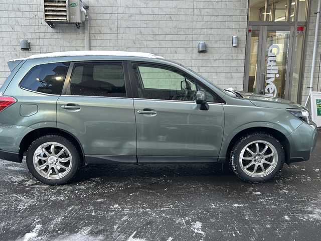 スバル フォレスター S－リミテッド 道央・札幌 2015(平27)年 5.8万km ジャスミングリーンM メーカーOP純正ナビ/純正夏AWセット積み込み/ワンオーナー/ETC/ドラレコ/ハーフレザーシート/前席パワーシート/前席シートヒーター/フルセグTV/バックカメラ