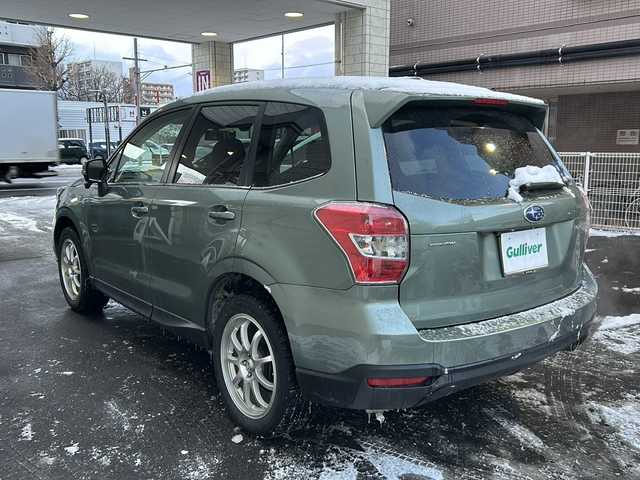 スバル フォレスター S－リミテッド 道央・札幌 2015(平27)年 5.8万km ジャスミングリーンM メーカーOP純正ナビ/純正夏AWセット積み込み/ワンオーナー/ETC/ドラレコ/ハーフレザーシート/前席パワーシート/前席シートヒーター/フルセグTV/バックカメラ
