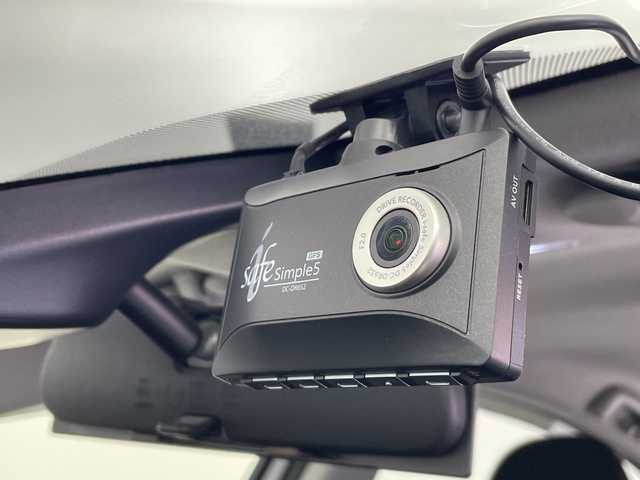 トヨタ アクア S スタイルブラック 愛知県 2021(令3)年 10.8万km ホワイトパールクリスタルシャイン ワンオーナー/純正７インチナビ（NSZT-W68T）/・CD/DVD/・フルセグ/・Bluetooth/全方位カメラ/ビルトインETC/社外ドライブレコーダー前後/シートヒーター/プリクラッシュセーフティ/レーンディパーチャーアラート/前後コーナーセンサー/横滑り防止/オートライト/オートエアコン/プッシュスタート/取説・保証書あり/スペアキー１本