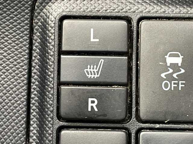 トヨタ アクア S スタイルブラック 愛知県 2021(令3)年 10.8万km ホワイトパールクリスタルシャイン ワンオーナー/純正７インチナビ（NSZT-W68T）/・CD/DVD/・フルセグ/・Bluetooth/全方位カメラ/ビルトインETC/社外ドライブレコーダー前後/シートヒーター/プリクラッシュセーフティ/レーンディパーチャーアラート/前後コーナーセンサー/横滑り防止/オートライト/オートエアコン/プッシュスタート/取説・保証書あり/スペアキー１本