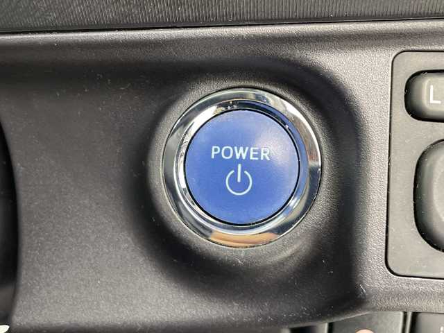 トヨタ アクア S スタイルブラック 愛知県 2021(令3)年 10.8万km ホワイトパールクリスタルシャイン ワンオーナー/純正７インチナビ（NSZT-W68T）/・CD/DVD/・フルセグ/・Bluetooth/全方位カメラ/ビルトインETC/社外ドライブレコーダー前後/シートヒーター/プリクラッシュセーフティ/レーンディパーチャーアラート/前後コーナーセンサー/横滑り防止/オートライト/オートエアコン/プッシュスタート/取説・保証書あり/スペアキー１本