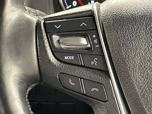 トヨタ アルファード S Cパッケージ 愛知県 2020(令2)年 2.5万km ブラック 純正ナビ/・AM/FM/CD/DVD/Bluetooth/・フルセグテレビ/Toyota Safety Ssnse/・プリクラッシュセーフティ/・レーンキープアシスト/・ロードサインアシスト/・レーダークルーズコントロール/・先行車発進告知機能/ブラインドスポットモニター/リヤクロストラフィックアラート/パーキングサポートブレーキ/フリップダウンモニター/クリアランスソナー/デジタルインナーミラー/サンルーフ/電動パワースライド/電動リアゲート/電動パーキング/プッシュスタートボタン/スマートキー/スペアキー/オートライト/オートマチックハイビーム/ダブルエアコン/モデリスタエアロ/オットマン/ETC/ドライブレコーダー/レザーシート/シートメモリ/パワーシート（D席＋N席＋セカンドシート）/純正LEDヘッドライト/純正18インチアルミホイル/フロアマット/保証書/取扱説明書