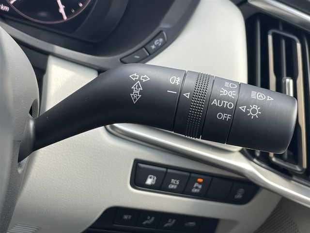 マツダ ＣＸ－６０ ＰＨＥＶ エクスクルーシブモダン 滋賀県 2023(令5)年 1.5万km ロジウムホワイトプレミアムメタリック パノラマサンルーフ/12型SDナビ/・フルセグTV/・Bluetooth/・AppleCarPlay/AndroidAuto/・HDMI/360°ビューモニター/衝突軽減ブレーキ/車線逸脱警報/レーダークルーズコントロール/メモリ付パワーシート/シートヒーター/エアシート/ステアリングリモコン/スマートキー/前後ドライブレコーダー/ETC/電格ミラー/LEDヘッドライト