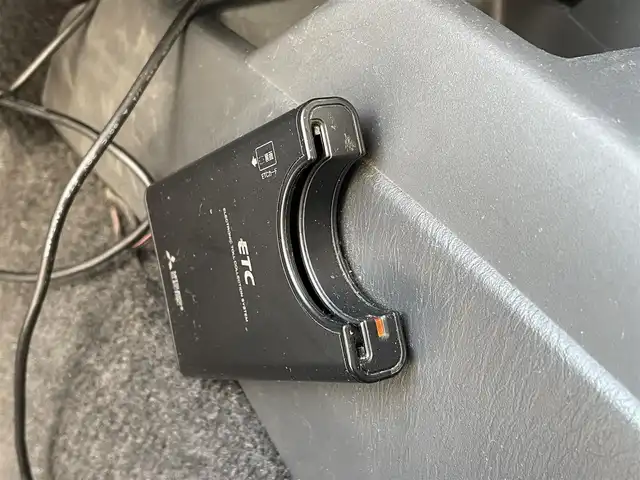 スズキ ジムニー クロスアドベンチャー 栃木県 2012(平24)年 13.5万km ブルーイッシュブラックパール3 リフトアップ/MKW　MK-46アルミホイール /ヨコハマジオランダータイヤ /LEDサンダーデカール /Bratオリジナルウイング /ケンウッドナビ【MDV-D706BT】 /CD/DVD/Bluetooth/フルセグTV/バックカメラ/D席シートヒーター　/ETC　/スタッドレスタイヤ4本積み込み/純正コイル等有