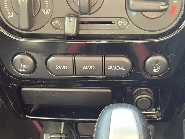 スズキ ジムニー クロスアドベンチャー 栃木県 2012(平24)年 13.5万km ブルーイッシュブラックパール3 リフトアップ/MKW　MK-46アルミホイール /ヨコハマジオランダータイヤ /LEDサンダーデカール /Bratオリジナルウイング /ケンウッドナビ【MDV-D706BT】 /CD/DVD/Bluetooth/フルセグTV/バックカメラ/D席シートヒーター　/ETC　/スタッドレスタイヤ4本積み込み/純正コイル等有