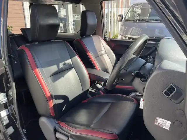 スズキ ジムニー クロスアドベンチャー 栃木県 2012(平24)年 13.5万km ブルーイッシュブラックパール3 リフトアップ/MKW　MK-46アルミホイール /ヨコハマジオランダータイヤ /LEDサンダーデカール /Bratオリジナルウイング /ケンウッドナビ【MDV-D706BT】 /CD/DVD/Bluetooth/フルセグTV/バックカメラ/D席シートヒーター　/ETC　/スタッドレスタイヤ4本積み込み/純正コイル等有