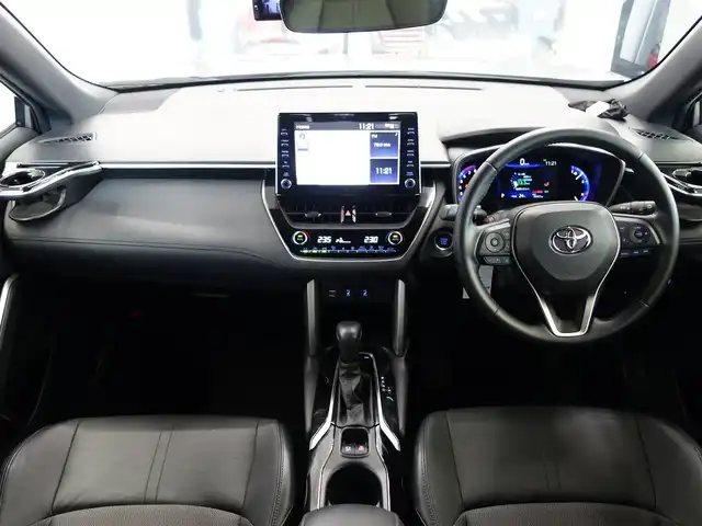 トヨタ カローラ クロス Z 静岡県 2023(令5)年 2.5万km アバンギャルドブロンズメタリック ワンオーナー／禁煙車/走行距離25千キロ/トヨタセーフティセンス/　・プリクラッシュセーフティ/　・レーントレーシングアラート/　・レーダークルーズコントロール/　・オートマチックハイビーム/　・先行車発進告知機能/BSM/純正ディスプレイオーディオ/　ナビ／USB/BT/ミラキャスト/バックカメラ/ビルトインETC/社外前後ドライブレコーダー/ハーフレザーシート/運転席パワーシート/前席シートヒーター/パワーバックドア/電子パーキング／オートホールド/スマートキー／プッシュスタート/純正フロントドリンクホルダー/純正フロアマット/純正ドアバイザー/取扱説明書／保証書