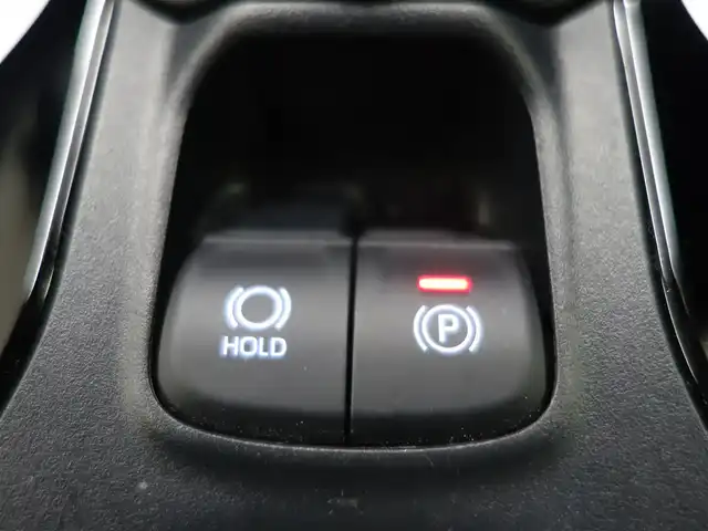 トヨタ カローラ クロス Z 静岡県 2023(令5)年 2.5万km アバンギャルドブロンズメタリック ワンオーナー／禁煙車/走行距離25千キロ/トヨタセーフティセンス/　・プリクラッシュセーフティ/　・レーントレーシングアラート/　・レーダークルーズコントロール/　・オートマチックハイビーム/　・先行車発進告知機能/BSM/純正ディスプレイオーディオ/　ナビ／USB/BT/ミラキャスト/バックカメラ/ビルトインETC/社外前後ドライブレコーダー/ハーフレザーシート/運転席パワーシート/前席シートヒーター/パワーバックドア/電子パーキング／オートホールド/スマートキー／プッシュスタート/純正フロントドリンクホルダー/純正フロアマット/純正ドアバイザー/取扱説明書／保証書