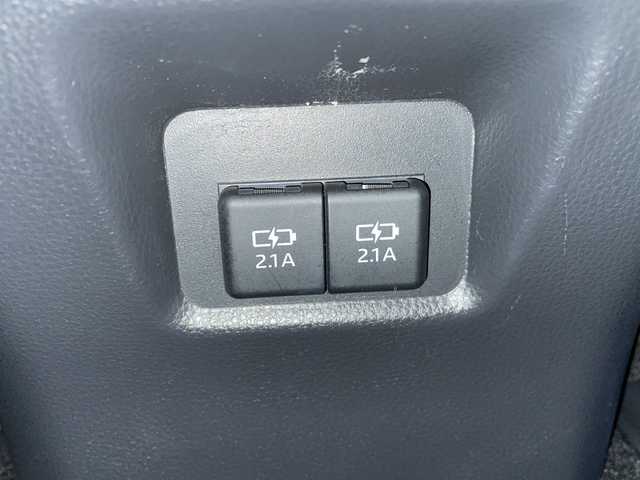 トヨタ ＲＡＶ４ X 岩手県 2019(令1)年 9.7万km アティチュードブラックマイカ ワンオーナー/純正9インチSDナビ/AM/FM/Bluetooth/フルセグTV(キャンセラー有)/純正オーディオ/バックカメラ/ETC2.0/前後ドライブレコーダー/レーダークルーズコントロール/衝突被害軽減ブレーキ/レーンキープアシスト/横滑り防止装置/オートライト/オートハイビーム/LEDヘッドライト/スマートキー/プッシュスタート/電動格納ミラー/純正17インチAW/社外冬タイヤ付AW積込/純正フロアマット/純正ドアバイザー/保証書/取扱説明書/記録簿/禁煙車