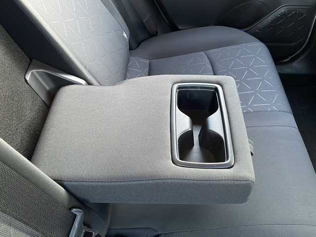 トヨタ ＲＡＶ４ X 岩手県 2019(令1)年 9.7万km アティチュードブラックマイカ ワンオーナー/純正9インチSDナビ/AM/FM/Bluetooth/フルセグTV(キャンセラー有)/純正オーディオ/バックカメラ/ETC2.0/前後ドライブレコーダー/レーダークルーズコントロール/衝突被害軽減ブレーキ/レーンキープアシスト/横滑り防止装置/オートライト/オートハイビーム/LEDヘッドライト/スマートキー/プッシュスタート/電動格納ミラー/純正17インチAW/社外冬タイヤ付AW積込/純正フロアマット/純正ドアバイザー/保証書/取扱説明書/記録簿/禁煙車