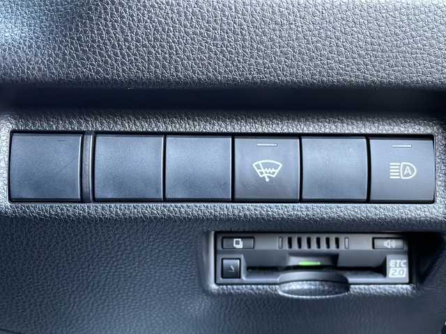 トヨタ ＲＡＶ４ X 岩手県 2019(令1)年 9.7万km アティチュードブラックマイカ ワンオーナー/純正9インチSDナビ/AM/FM/Bluetooth/フルセグTV(キャンセラー有)/純正オーディオ/バックカメラ/ETC2.0/前後ドライブレコーダー/レーダークルーズコントロール/衝突被害軽減ブレーキ/レーンキープアシスト/横滑り防止装置/オートライト/オートハイビーム/LEDヘッドライト/スマートキー/プッシュスタート/電動格納ミラー/純正17インチAW/社外冬タイヤ付AW積込/純正フロアマット/純正ドアバイザー/保証書/取扱説明書/記録簿/禁煙車