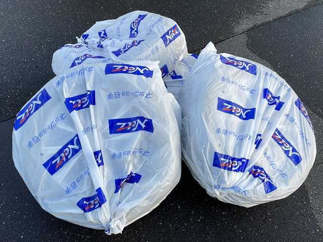 トヨタ ＲＡＶ４ X 岩手県 2019(令1)年 9.7万km アティチュードブラックマイカ ワンオーナー/純正9インチSDナビ/AM/FM/Bluetooth/フルセグTV(キャンセラー有)/純正オーディオ/バックカメラ/ETC2.0/前後ドライブレコーダー/レーダークルーズコントロール/衝突被害軽減ブレーキ/レーンキープアシスト/横滑り防止装置/オートライト/オートハイビーム/LEDヘッドライト/スマートキー/プッシュスタート/電動格納ミラー/純正17インチAW/社外冬タイヤ付AW積込/純正フロアマット/純正ドアバイザー/保証書/取扱説明書/記録簿/禁煙車