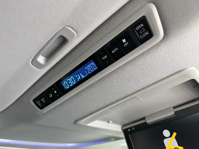 トヨタ アルファード S Cパッケージ 京都府 2022(令4)年 2.9万km ホワイトパールクリスタルシャイン モデリスタエアロ/ワンオーナー/トヨタセーフティセンス/・プリクラッシュセーフティ/・ロードサインアシスト/・レーダークルーズコントロール/・レーントレーシングアシスト/・アダブティブハイビームアシスト/純正9インチメモリーナビ、Bluetooth/純正後部フリップダウンモニター/デジタルインナーミラー/ビルトインETC/黒革シート（前席エアーシート、シートヒーター）/全席パワーシート/バックカメラ/運転席メモリーシート/両側パワースライドドア /パワーバックドア/LEDヘッドランプ/スペアキー