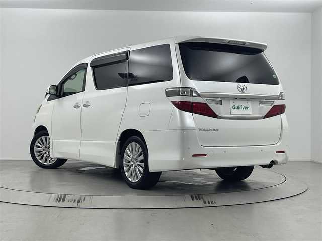 トヨタ ヴェルファイア 2．4Z 埼玉県 2013(平25)年 8万km ホワイトパールクリスタルシャイン 純正7型ナビ（BT/フルTV/AM/FM/CD）/バックカメラ/10型フリップダウンモニター/トヨタセーフティーセンス/両側パワースライドドア/前後コーナーセンサー/純正18インチアルミホイール/純正フロアマット/社外前後ドラレコ/キセノンライト