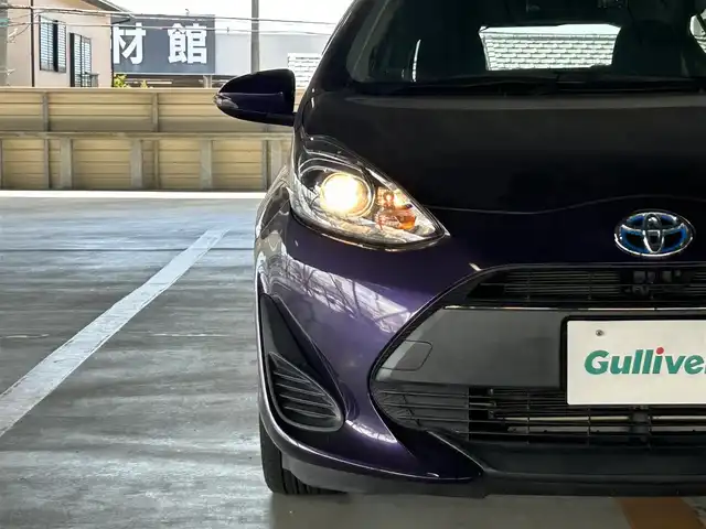 トヨタ アクア S 静岡県 2018(平30)年 5万km ジュエリーパープルマイカM 純正ＳＤナビ/ＣＤ再/ワンセグＴＶ/ＢＴオーディオ/ドラレコ/ビルトインＥＴＣ/バックカメラ/ステアリングスイッチ/プロジェクター式ハロゲンヘッドライト/ディーラーＯＰスペアタイヤ/キーレスエントリー