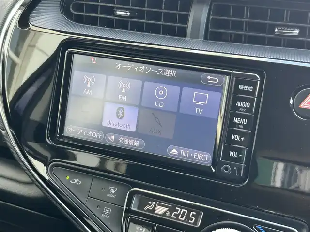 トヨタ アクア S 静岡県 2018(平30)年 5万km ジュエリーパープルマイカM 純正ＳＤナビ/ＣＤ再/ワンセグＴＶ/ＢＴオーディオ/ドラレコ/ビルトインＥＴＣ/バックカメラ/ステアリングスイッチ/プロジェクター式ハロゲンヘッドライト/ディーラーＯＰスペアタイヤ/キーレスエントリー