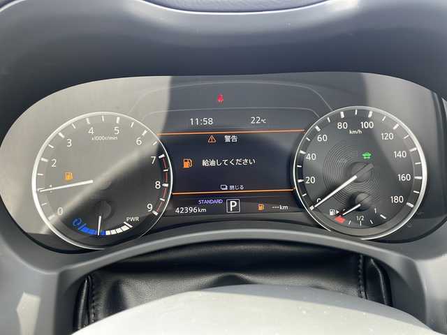 日産 スカイライン ハイブリッド GT タイプP 道東・釧路十勝 2020(令2)年 4.3万km メテオフレークブラックパール ・4WD/・純正SDナビ/（FM・AM・BT・フルセグ・AUX・CD・DVD）/・全方位カメラ/バックカメラ/・プロパイロット/・エマージェンシーブレーキ/・横滑り防止/・ETC2.0/・ヘッドアップディスプレイ/・前席シートヒーター/・前席パワーシート/・LEDヘッドライト/・フォグライト/・オートライト/・革巻きステアリング/・ステアリングスイッチ/・電格ウィンカーミラー/・ドアバイザー/・スマートキー/・プッシュスタート