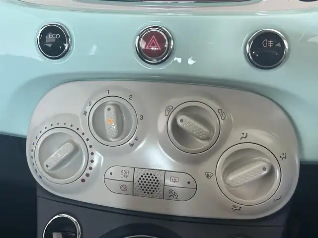 フィアット ５００ ツインエア ポップ 愛知県 2017(平29)年 4.9万km ライトブルー 純正オーディオ/AUX/バックカメラ/レザーステアリング/デジタルインナーミラー/ETC/USB/キャリア