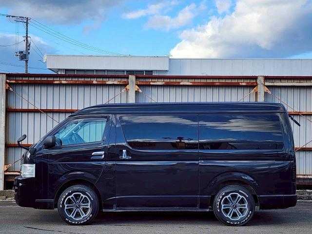 トヨタ ハイエース GL ロング 岩手県 2008(平20)年 16.9万km ブラックマイカ 社外ナビ/ＣＤ／ＤＶＤ／ＢＴ／フルセグ/Ｂカメラ/オートライト/パワースライドドア/純正フロアマット/リアモニター/１００Ｖ電源/取扱説明書/保証書/スペアキー