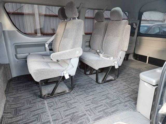 トヨタ ハイエース GL ロング 岩手県 2008(平20)年 16.9万km ブラックマイカ 社外ナビ/ＣＤ／ＤＶＤ／ＢＴ／フルセグ/Ｂカメラ/オートライト/パワースライドドア/純正フロアマット/リアモニター/１００Ｖ電源/取扱説明書/保証書/スペアキー