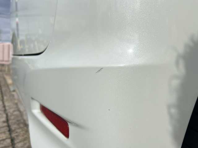 日産 ルークス ハイウェイスター 静岡県 2013(平25)年 9.6万km スノーパールホワイト 社外オーディオ/・USB/AUX/ラジオ/主要装備/・片側パワースライドドア　/・オートライト　/・スマートキー　/・プッシュスタート　/・パワーステアリング　/・パワーウィンド　/・オートエアコン　/・純正フロアマット　/・純正アルミホイール　/・盗難防止装置　/・フォグランプ　/・ＵＳＢ挿入口