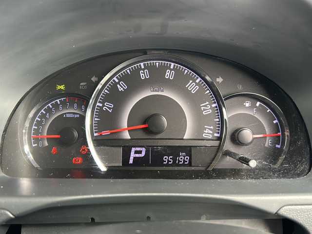 日産 ルークス ハイウェイスター 静岡県 2013(平25)年 9.6万km スノーパールホワイト 社外オーディオ/・USB/AUX/ラジオ/主要装備/・片側パワースライドドア　/・オートライト　/・スマートキー　/・プッシュスタート　/・パワーステアリング　/・パワーウィンド　/・オートエアコン　/・純正フロアマット　/・純正アルミホイール　/・盗難防止装置　/・フォグランプ　/・ＵＳＢ挿入口