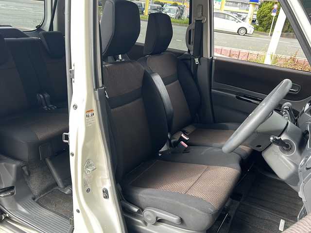 日産 ルークス ハイウェイスター 静岡県 2013(平25)年 9.6万km スノーパールホワイト 社外オーディオ/・USB/AUX/ラジオ/主要装備/・片側パワースライドドア　/・オートライト　/・スマートキー　/・プッシュスタート　/・パワーステアリング　/・パワーウィンド　/・オートエアコン　/・純正フロアマット　/・純正アルミホイール　/・盗難防止装置　/・フォグランプ　/・ＵＳＢ挿入口