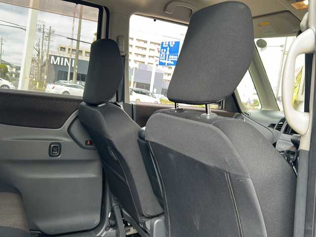 日産 ルークス ハイウェイスター 静岡県 2013(平25)年 9.6万km スノーパールホワイト 社外オーディオ/・USB/AUX/ラジオ/主要装備/・片側パワースライドドア　/・オートライト　/・スマートキー　/・プッシュスタート　/・パワーステアリング　/・パワーウィンド　/・オートエアコン　/・純正フロアマット　/・純正アルミホイール　/・盗難防止装置　/・フォグランプ　/・ＵＳＢ挿入口