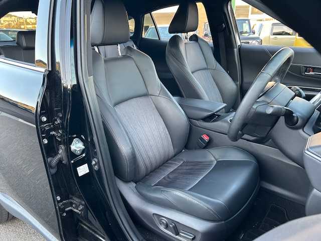 トヨタ ハリアー Z 静岡県 2021(令3)年 3.8万km ブラック ワンオーナー/純正12.3インチディスプレイオーディオ/BT&USB&フルセグTV/アラウンドビューモニター/JBLサウンド/デジタルインナーミラー/ミラー一体型ドライブレコーダー前後/ビルトインETC2.0/Toyota Safety Sense/プリクラッシュセーフティ/レーントレーシングアシスト/レーダークルーズコントロール/アダプティブハイビームシステム/ロードサインアシスト/クリアランスソナー/オートマチックハイビーム/ハーフレザーシート/パワーシート運転席/パワーバックドア/電動パーキングブレーキ/ブレーキオートホールド/純正19インチAW/LEDヘッドライト/LEDフォグライト/保証書/取扱説明書